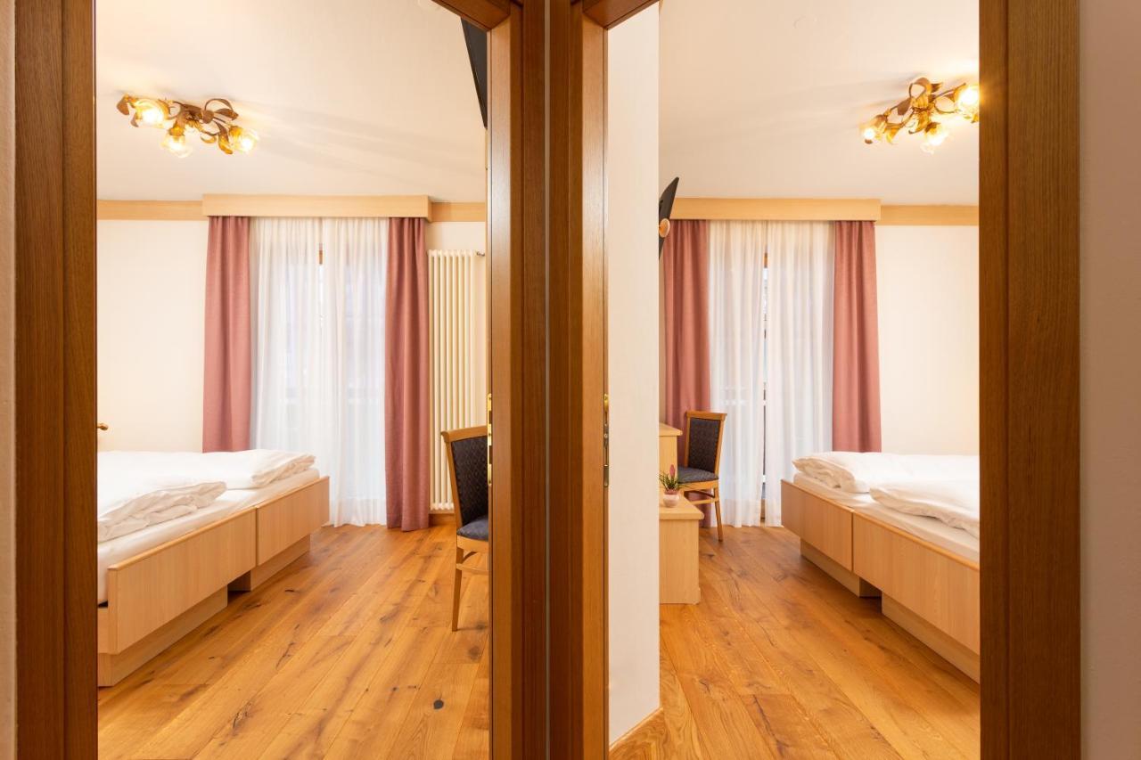 Hotel Pareda Canazei Εξωτερικό φωτογραφία