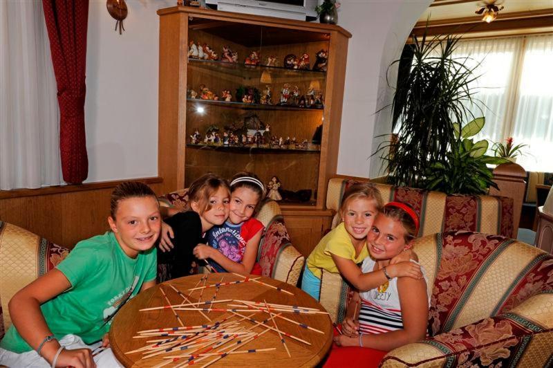 Hotel Pareda Canazei Εξωτερικό φωτογραφία